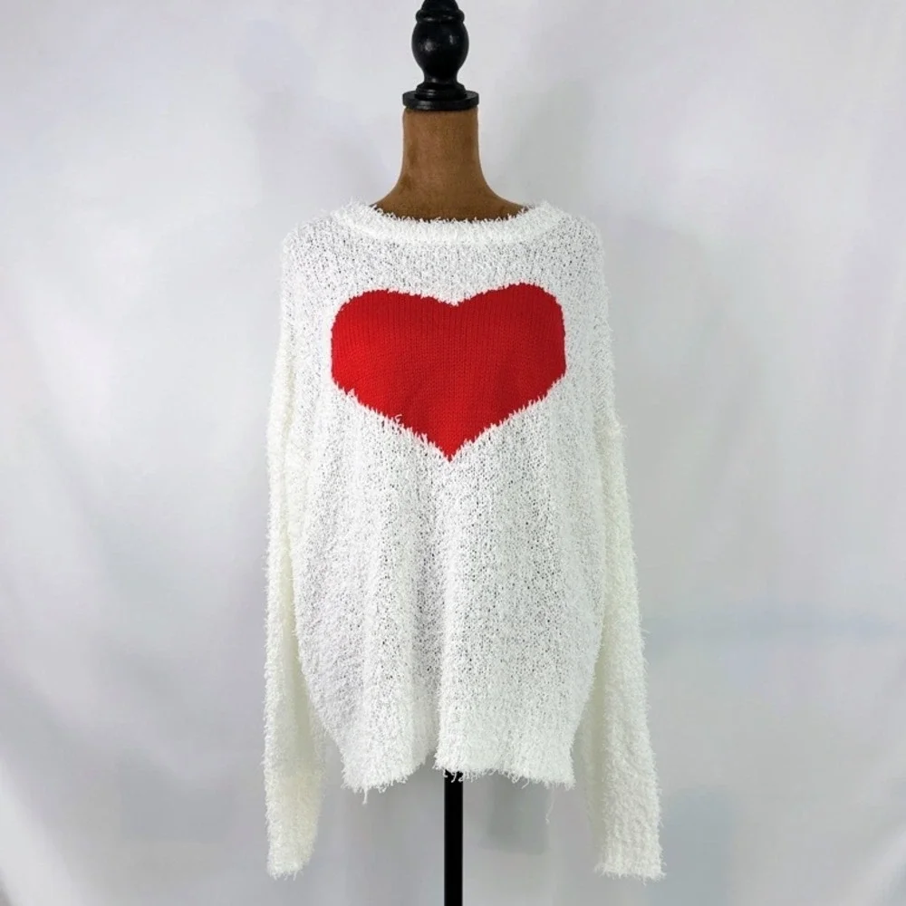 Doe & Rae Heart Eyelash Knit Sweater Womens Medium White Red Good Fuzzy Pullover